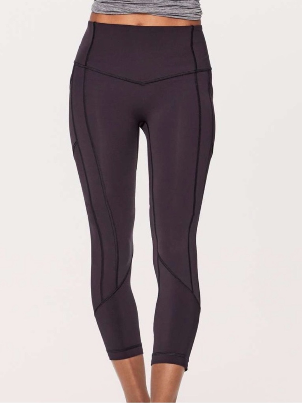 Lululemon All The Right Places Crop II *23"
Boysenberry size 8